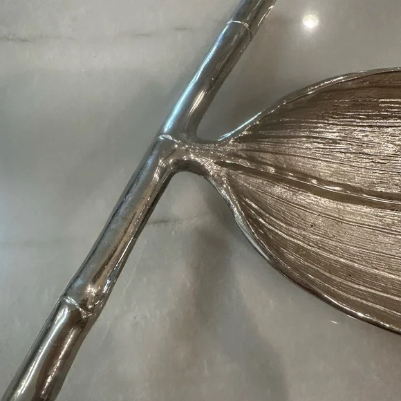 Michael Aram Medium Bamboo Leaf Tray/Platter 23” - Picture 4 of 6